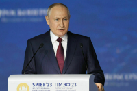 Путин заявил, что капитальная база банков РФ прошла испытание на прочность