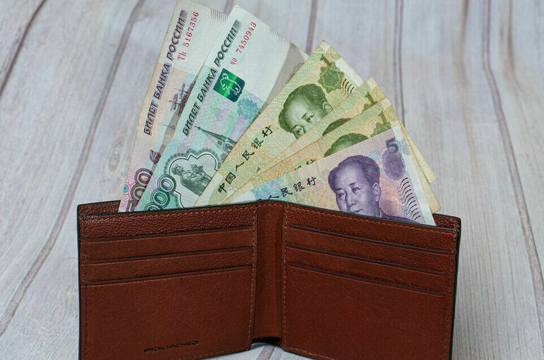 Путин рассказал о доле нацвалют во внешней торговле РФ