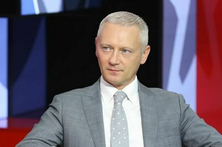 Эксперт заявил, что радио успешно подстраивается под новую реальность 