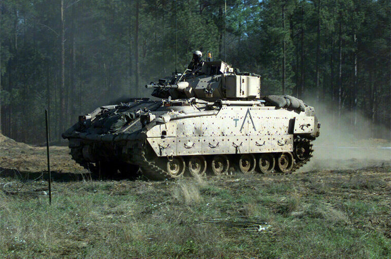 Российские военные уничтожили 18 поставленных Киеву БМП Bradley