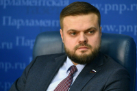 Депутат Туров доставил военным в ЛНР автомобили и дроны