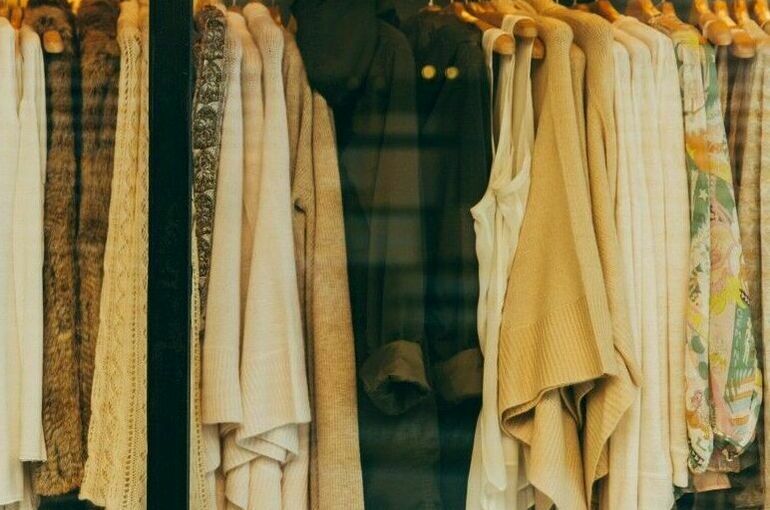 Конфискованную одежду и обувь будут использовать в гуманитарных целях