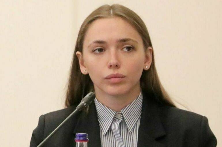 Глава Росмолодежи рассказала, как волонтеры помогают во время СВО