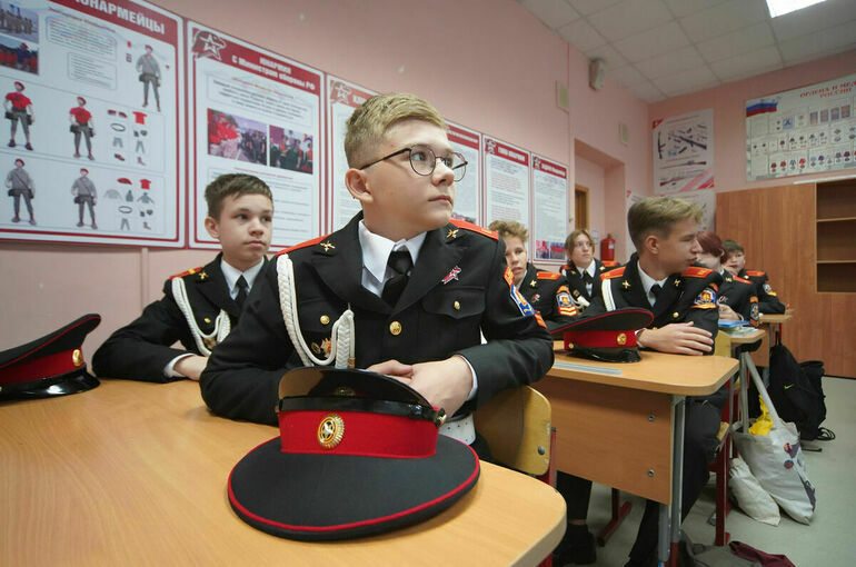 В Ленобласти будут развивать кадетское образование