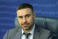 Турчак сообщил об уходе Хубезова добровольцем на фронт