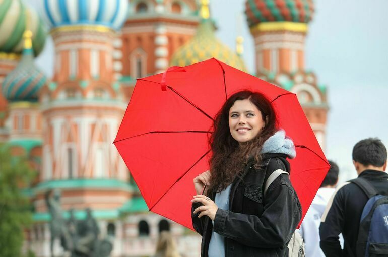 В понедельник москвичей ожидают небольшие дожди