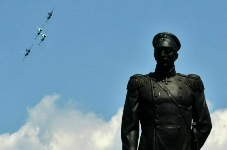 В Севастополе отмечают день рождения адмирала Нахимова и День защитника Графской пристани