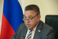 Тимченко назвал конструктивной встречу сенаторов с главой кабмина