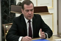 Медведев заявил, что украинские нацисты продолжают запугивать людей террором