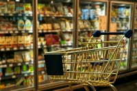 В Минпромторге разъяснили, как будут блокировать продажу просрочки в магазинах
