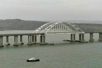 Пробка из свыше 700 машин образовалась на подъезде к Крымскому мосту