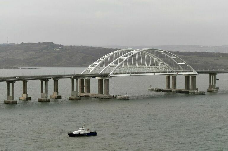 Чепа считает, что Киев признал удар по Крымскому мосту по разрешению США