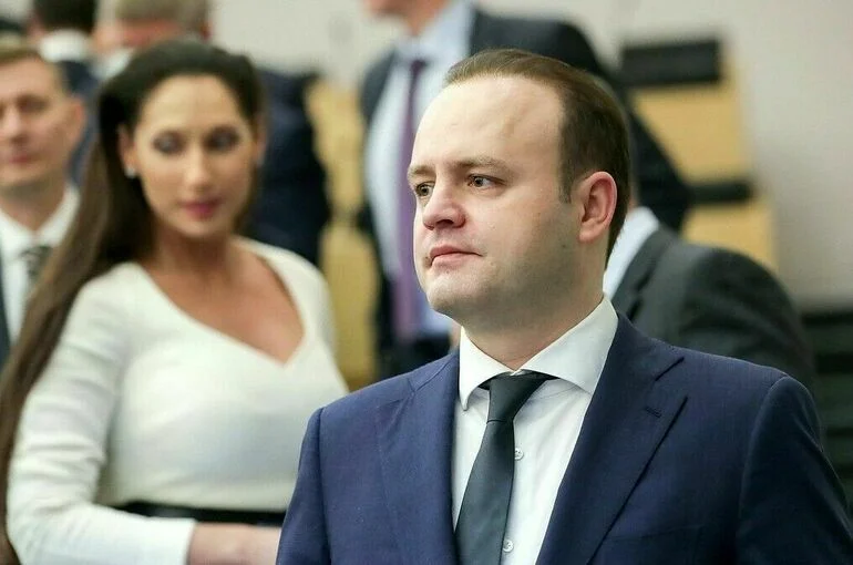 Даванков предложил отправлять водителям СМС-уведомления об эвакуации авто