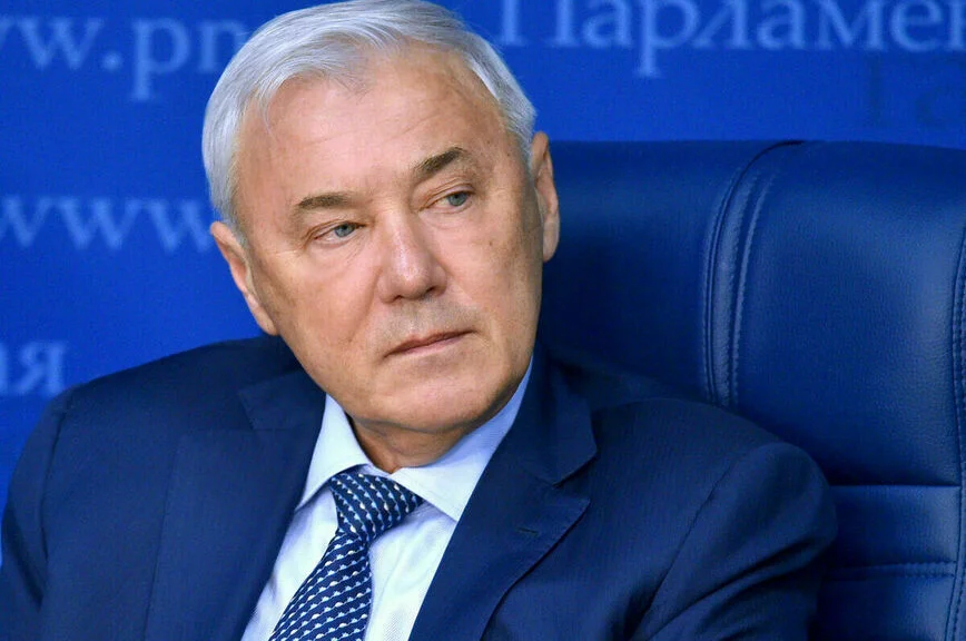 Анатолий Аксаков.