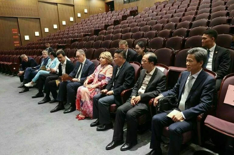 Матвиенко заявила о возможности стажировки артистов китайского балета в РФ