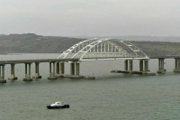 На подъезде к Крымскому мосту со стороны Кубани очереди ожидают 200 авто
