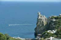 Опоздавшим к местам отдыха в Крыму туристам вернут деньги