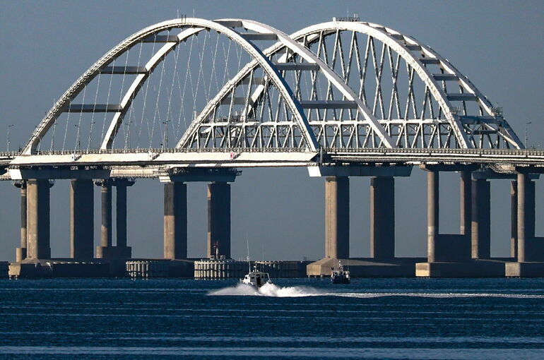В результате ЧП на Крымском мосту погибли мужчина и женщина 