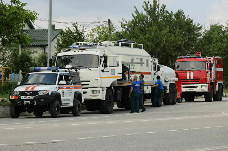 Власти Крыма заявили об отсутствии фактов повреждения гражданских объектов из-за ЧП