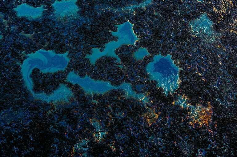 В Петербурге обнаружили разлив кислоты