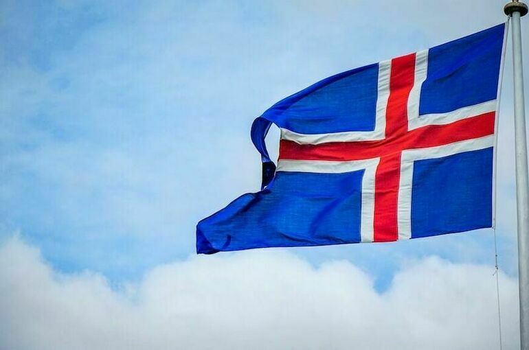 Исландия сообщила МИД РФ о приостановке с августа работы своего посольства