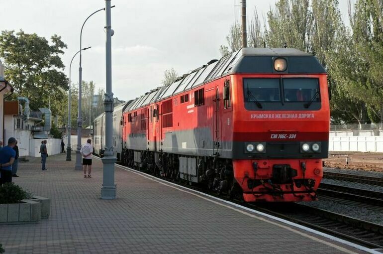 Движение поездов в Крыму восстановили после атаки украинских дронов