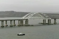 На Крымском мосту восстановили движение автомобилей