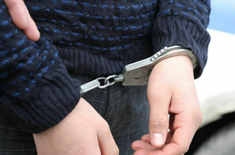 Суд арестовал подозреваемого в убийстве 16-летней девушки в Дивногорске