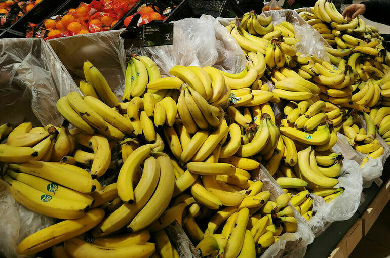 В России за неделю подорожали бананы и яблоки