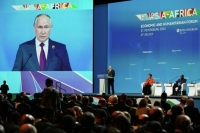 Путин предложил увеличить число российских атташе в Африке
