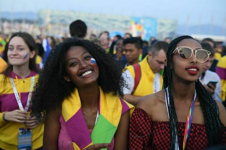 Путин пригласил африканцев на Всемирный фестиваль молодежи в Сочи