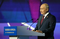Путин призвал энергично переходить в сделках на национальные валюты