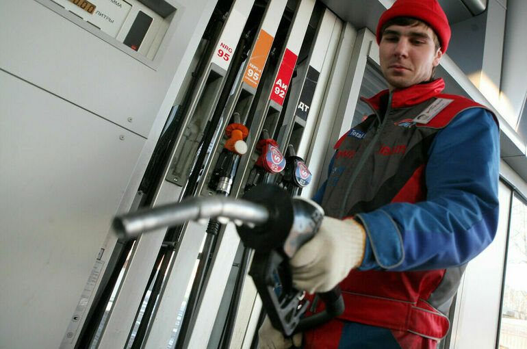 В ФАС рассказали, как собираются стабилизировать цены на бензин