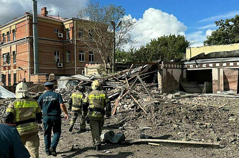 Причиной взрыва в Таганроге могла стать ракета