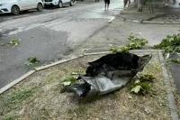 В Таганроге после падения обломков ракеты ввели режим ЧС
