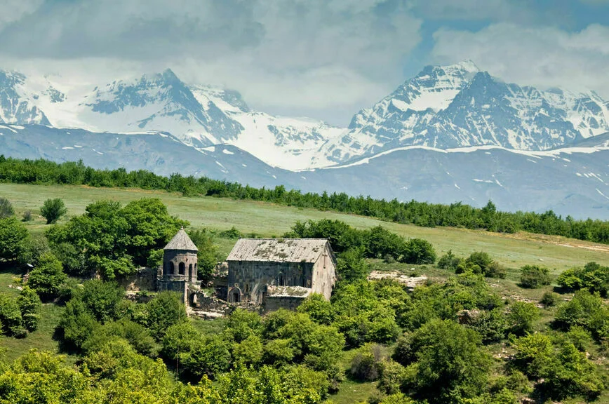 Тирский православный монастырь XIV века.