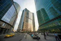 В окно автомобиля у «Москва-Сити» бросили петарду