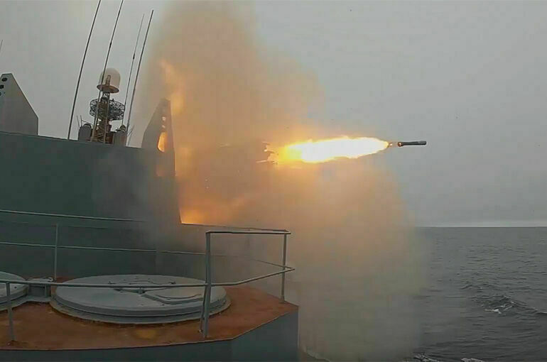 Корабли России и Китая отработали поиск и уничтожение подлодки условного врага