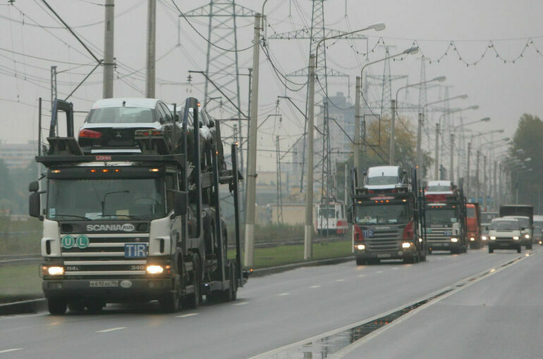Путин подписал закон о зачислении штрафов грузовикам в бюджеты регионов