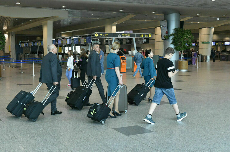 Аэропорт Домодедово работает штатно после паузы в работе на ночь