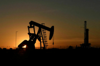 Цена нефти Brent превысила 87 долларов за баррель впервые с 13 апреля
