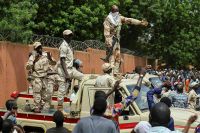 Мятежники в Нигере обвинили французских военных в нападении на нацгвардию