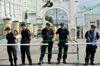 Полиция Украины начала штурм корпусов Киево-Печерской лавры