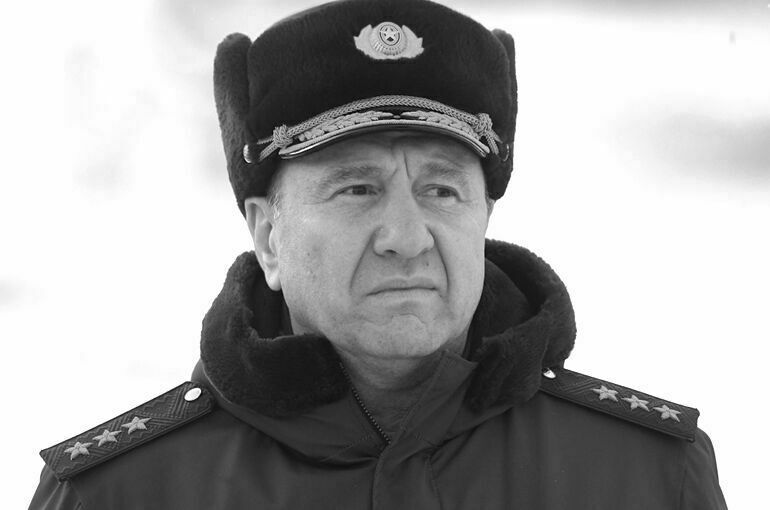 Умер бывший командующий Восточным военным округом Геннадий Жидко