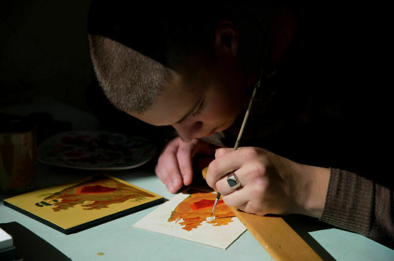 Президент призвал проработать создание вуза на базе Палехского худучилища