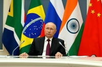 Путин заявил, что у многополярного миропорядка есть непримиримые противники
