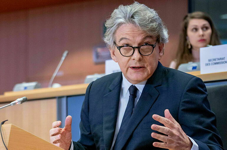 Еврокомиссар: Украина не сможет вступить в НАТО до окончания конфликта