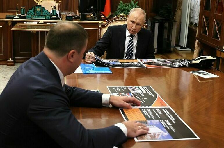 Путин провел встречу с врио губернатора Омской области Виталием Хоценко