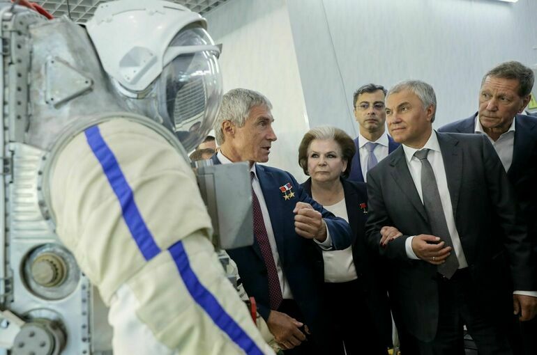 В Госдуме предложили выделять больше денег на подготовку космонавтов