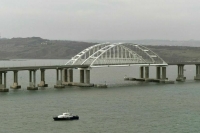 Движение по Крымскому мосту приостанавливали